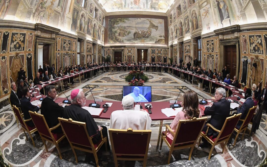 Pope Francis calls for global action to protect children’s rights 